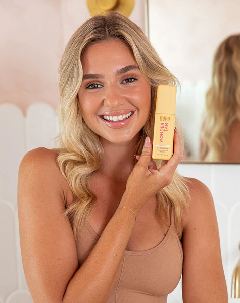 WONDER TAN BRONZING FACE SERUM